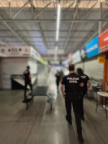 PCGO prende homem por venda clandestina de medicamento e apreende caneta emagrecedora em condomínio de luxo