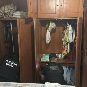 PCGO prende homem por venda clandestina de medicamento e apreende caneta emagrecedora em condomínio de luxo