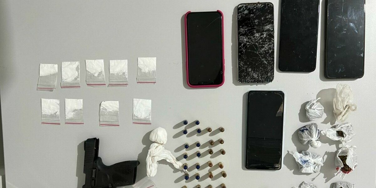 PCGO prende pai e filho por tráfico de drogas e posse ilegal de arma de fogo em Santa Helena