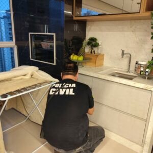 PCGO prende prestadores por fraude milionária e desvio em empresa de telecomunicações