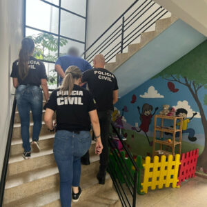 PCGO prende treinador de futebol por crime sexual contra adolescentes, em Aparecida de Goiânia