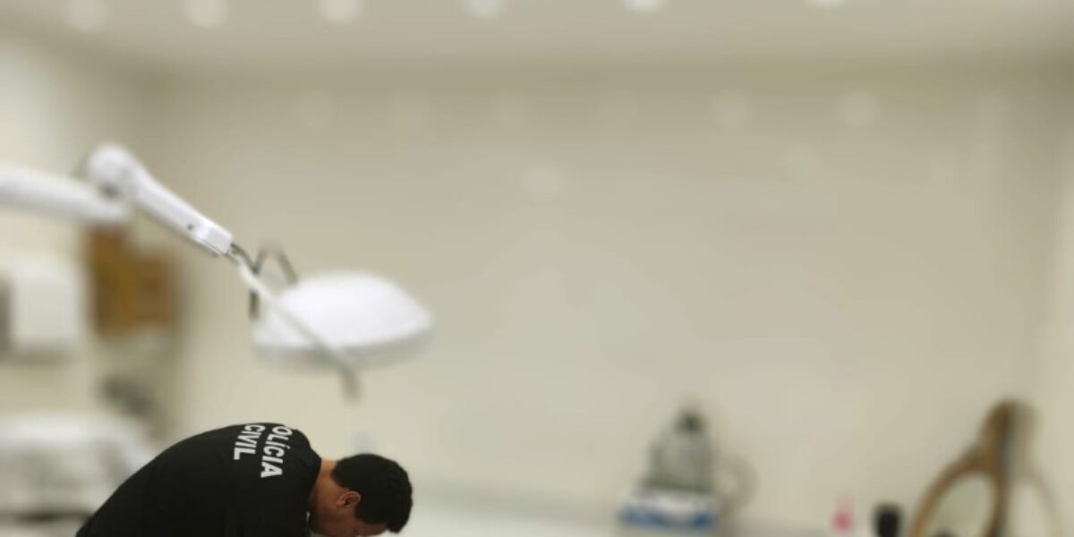 Polícia Civil cumpre mandado de busca em clínica odontológica onde pacientes sofreram lesões após procedimentos estéticos