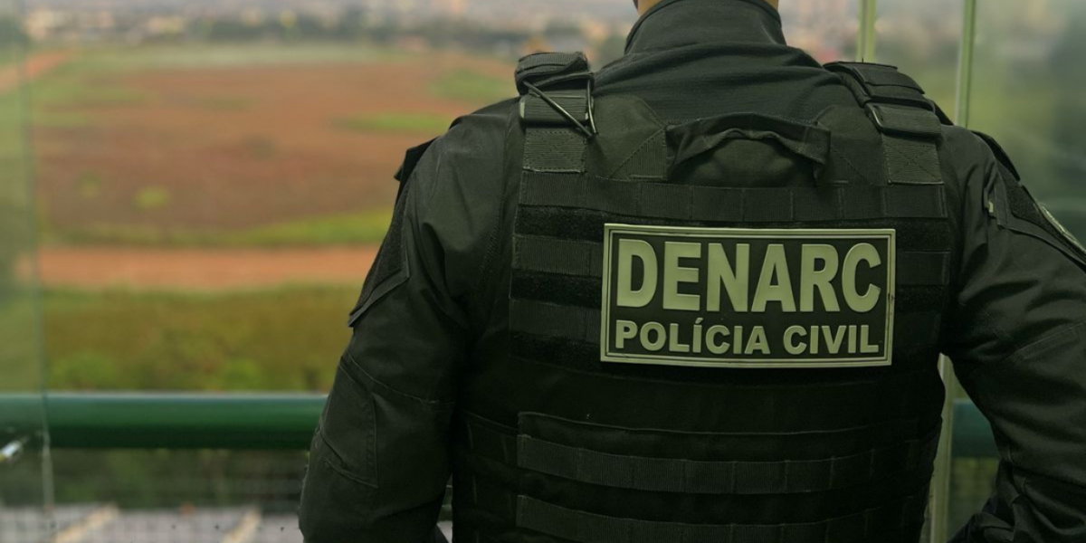 PCGO prende em Alagoas blogueiro de viagens que coordenava tráfico de cocaína em Goiás