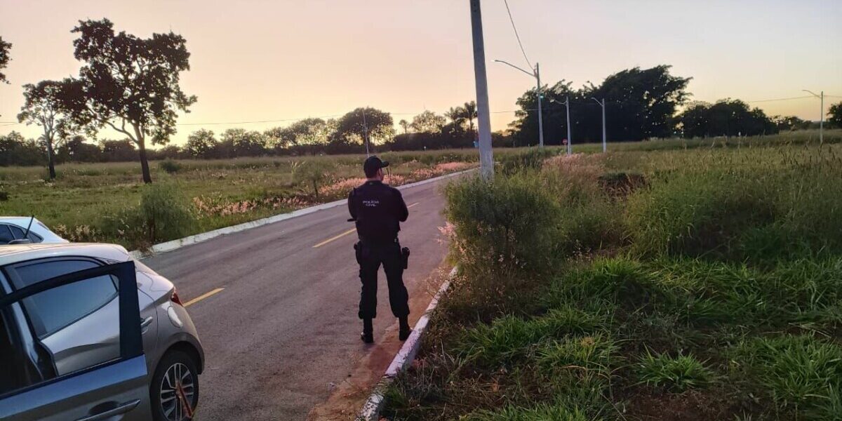 Polícia Civil procura sobrinha e seu companheiro suspeitos de matar mulher conhecida como “tia das flores”, em Valparaíso