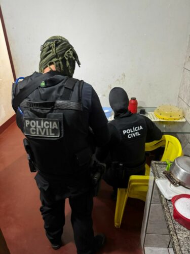 ‘Entre Irmãos’: PCGO prende investigados por tráfico de drogas em Santa Helena de Goiás