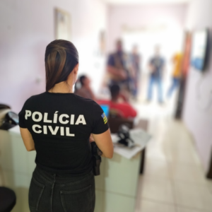 PCGO cumpre mandados contra suspeitos de aplicar golpe com cheques sem fundo na compra de gado