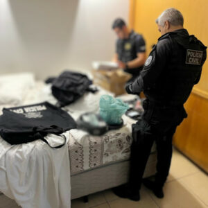 PCGO cumpre medidas judiciais em GO e DF em investigação sobre tráfico de influência em órgão público