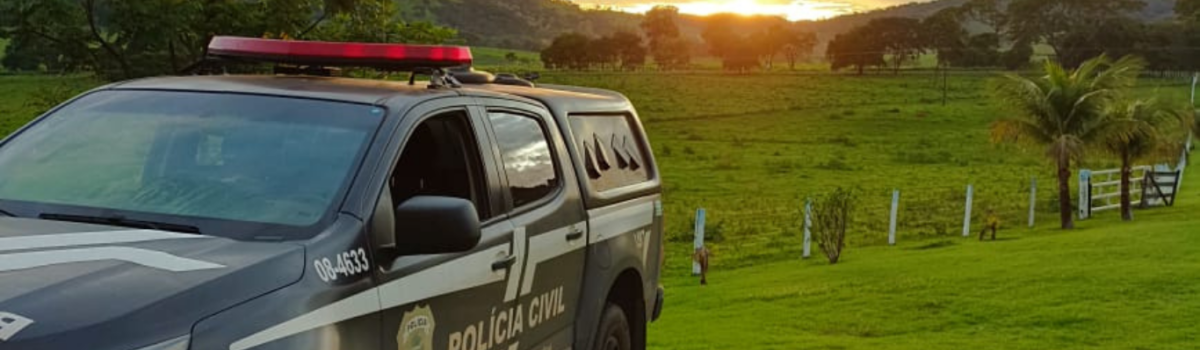 PCGO prende trio por ameaças e extorsão contra idosa em disputa milionária por terras