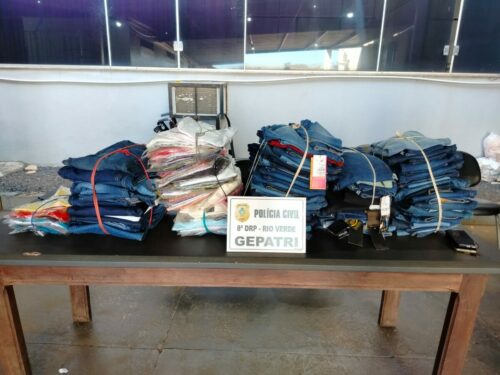 PCGO prende cinco pessoas por roubo e recupera objetos subtraídos em Rio Verde