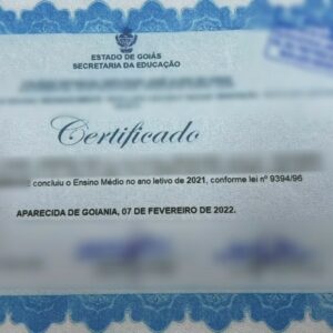 PCGO prende homem em flagrante por vender diplomas falsos em Goiânia