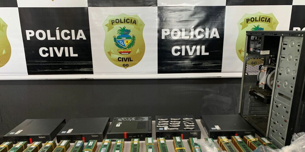 ‘Tela Azul’: PCGO prende investigado por receptação qualificado e apreende 334 itens de informática desviados do TJGO