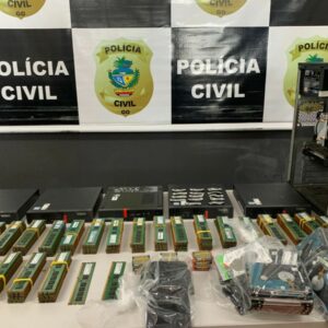 ‘Tela Azul’: PCGO prende investigado por receptação qualificado e apreende 334 itens de informática desviados do TJGO
