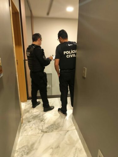 ‘Chave de Vidro’: PCCO prende suspeita de desviar R$ 2,5 milhões em venda de carros de luxo em Aparecida de Goiânia