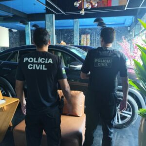 ‘Chave de Vidro’: PCCO prende suspeita de desviar R$ 2,5 milhões em venda de carros de luxo em Aparecida de Goiânia