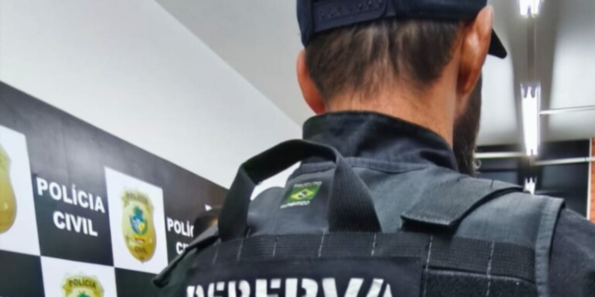 Ação conjunta entre PCGO e PMGO revela galpão com peças de veículo roubado