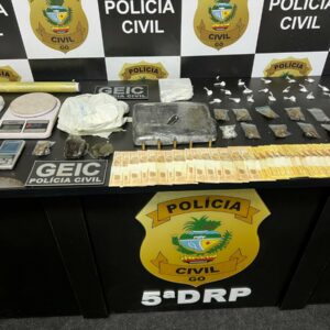 Operação Narke: PCGO desarticula ponto de tráfico de drogas que funcionava perto de escola em Valparaíso