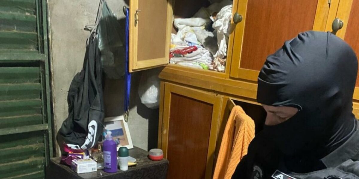 PCGO cumpre mandado contra investigado por abordar adolescente com faca e estuprá-la