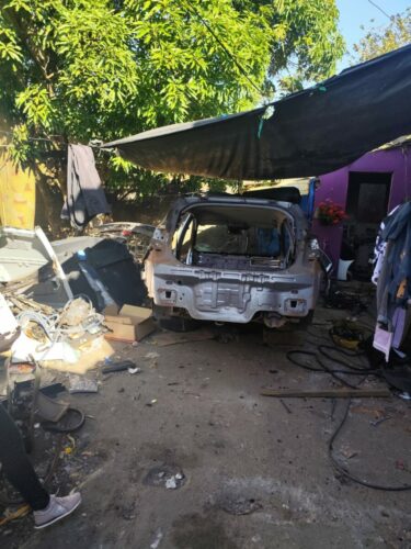 PCGO desmantela desmanche clandestino e prende dois por receptação e adulteração de veículos em Aparecida de Goiânia