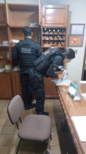 PCGO investiga agentes por produção de postes públicos para propriedade rural particular em Pontalina