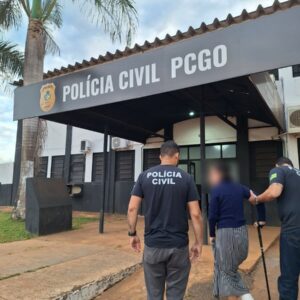 PCGO prende em Goiás casal envolvido em roubos de cargas no Paraná com prejuízo de R$ 3 milhões
