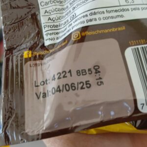 PCGO prende empresário por venda de produtos vencidos em supermercado de Porangatu