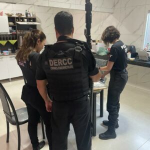 Polícia Civil apreende com adolescente celulares com centenas de imagens de pornografia infantil em Nova Glória