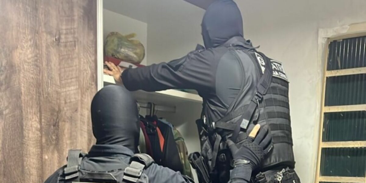 Polícia Civil prende homem que obrigou sua cunhada adolescente a ficar nua para ser filmada e fotografada, em Rio Verde