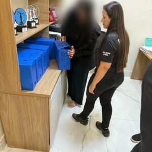 PCGO prende em flagrante autor de feminicídio reincidente por novas ameaças, perseguição e violência psicológica em Águas Lindas