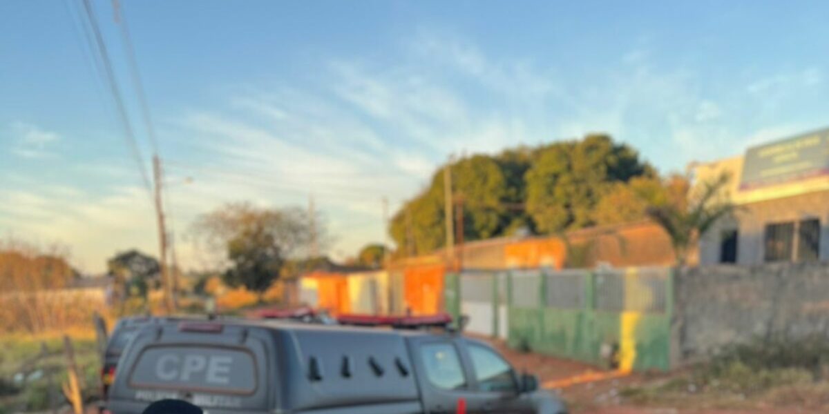 Polícia Civil e Polícia Militar prendem trio por tráfico de drogas e apreende arma de fogo em Padre Bernardo