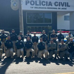 PCGO recebe instrução da PRF sobre abordagem veicular em Jataí