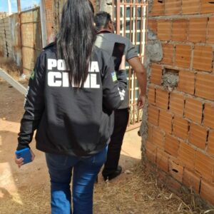 Polícia Civil cumpre busca e apreensão e procura por líder religioso suspeito de estupro contra adolescente em Valparaíso