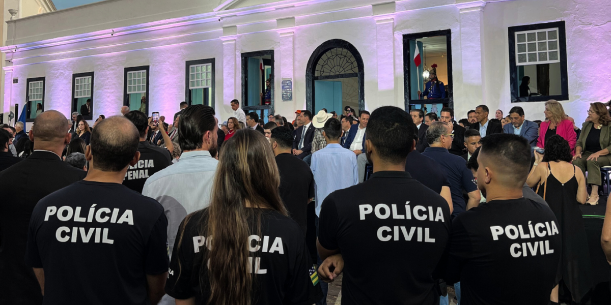 Polícia Civil participa da solenidade de transferência simbólica da capital para a Cidade de Goiás