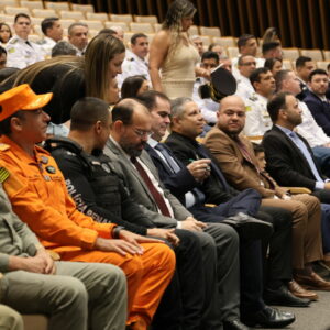 Policiais civis de Goiás concluem curso e participam de formatura do Caesp 2025