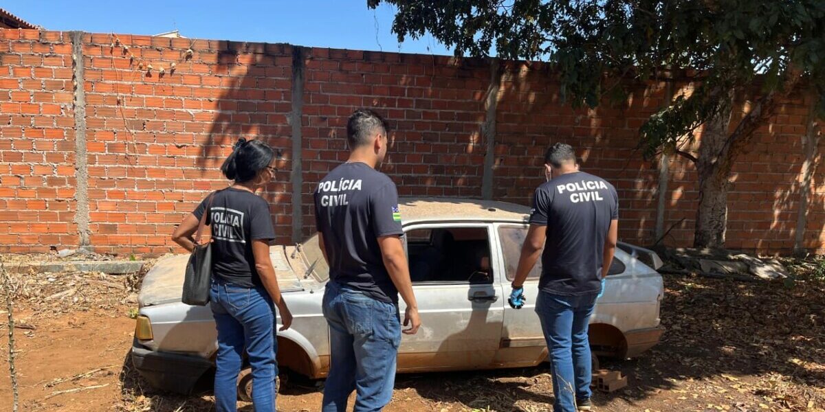 Polícia Civil recupera carro furtado em Campinorte
