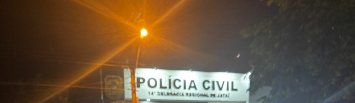 PCGO cumpre mandados de busca e apreensão e prende duas pessoas por tráfico de drogas