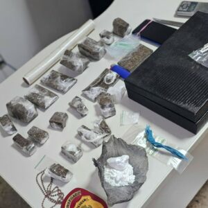 PCGO desarticula ‘boca de fumo’ e prende traficante interestadual com grande quantidade de drogas em Vianápolis