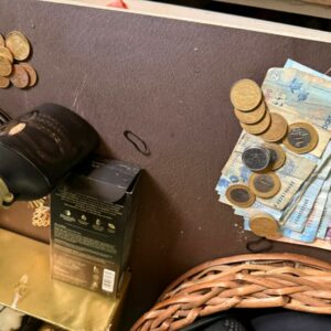 PCGO fecha casa de prostituição e prende duas mulheres por maus tratos a crianças