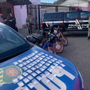 PCGO prende quatro pessoas por tráfico e apreende drogas em Águas Lindas de Goiás