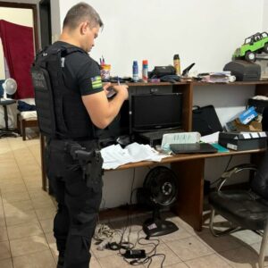 ‘Falsários’: PCGO cumpre mandados contra organização criminosa envolvida em falsificação de documentos públicos