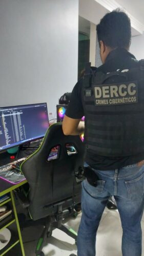 PCGO cumpre mandado em Anápolis contra racismo praticado em rede social