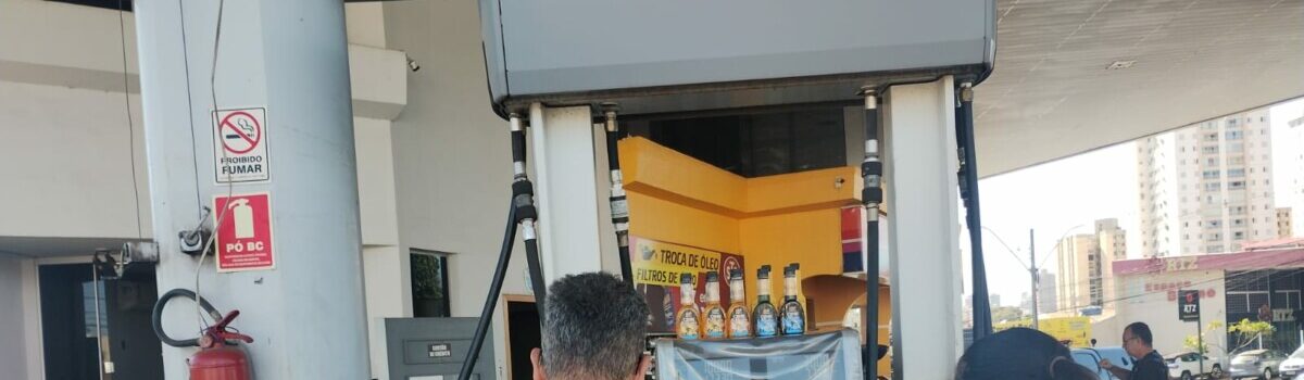 Polícia Civil e Procon Goiás realizam ação de fiscalização em posto de combustíveis de Goiânia