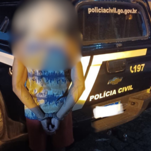 PCGO prende casal por praticar ato sexual na presença da filha de 2 anos em Caldas Novas