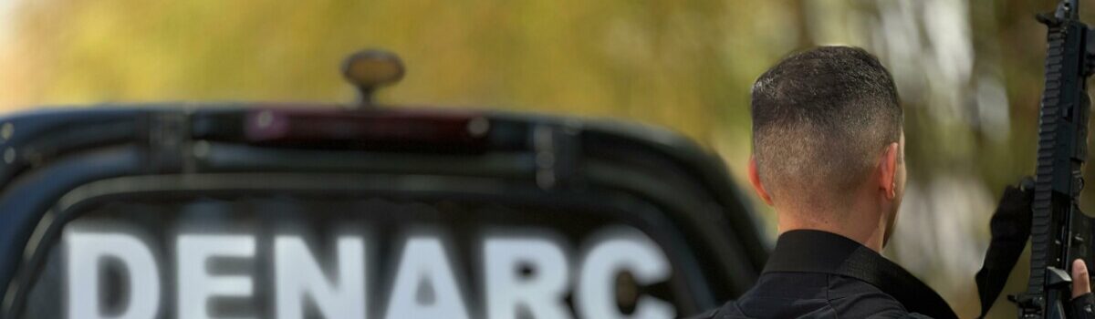 PCGO prende família dedicada ao tráfico de drogas e lavagem de dinheiro e bloqueia mais de R$ 4 milhões