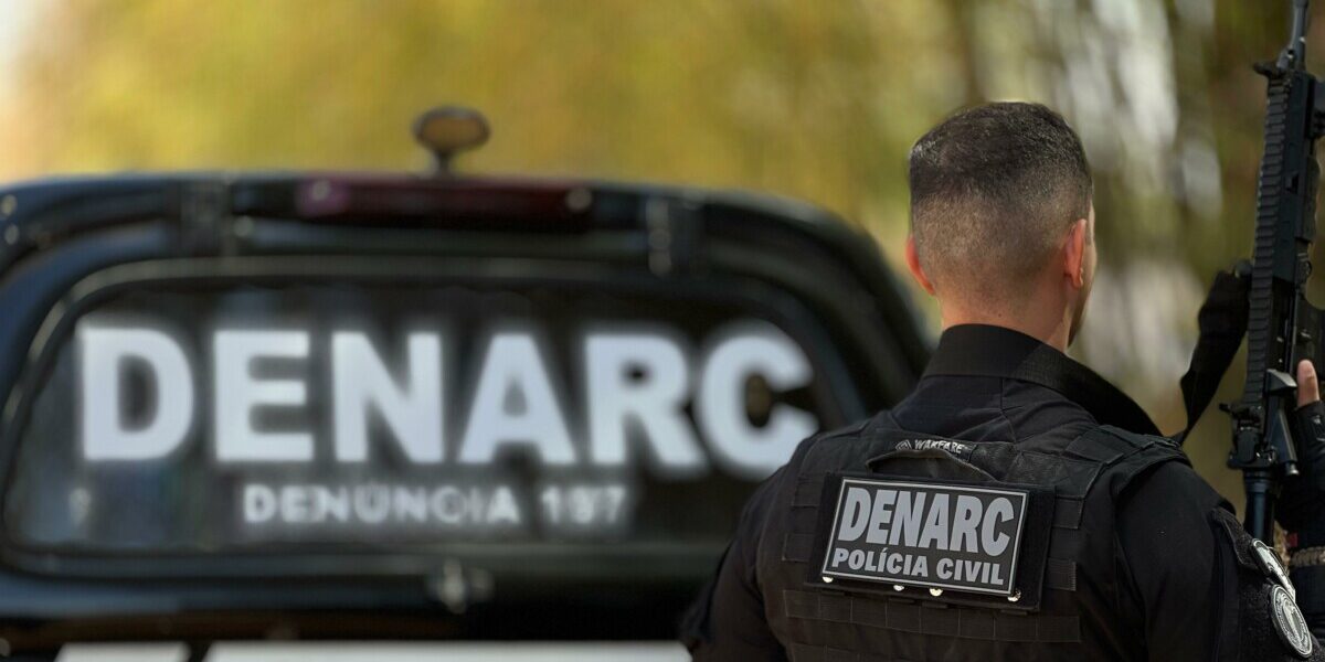 PCGO prende família dedicada ao tráfico de drogas e lavagem de dinheiro e bloqueia mais de R$ 4 milhões