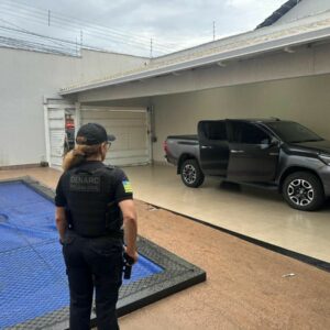 PCGO prende família dedicada ao tráfico de drogas e lavagem de dinheiro e bloqueia mais de R$ 4 milhões