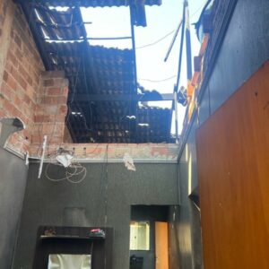 PCGO prende homem e busca dois foragidos por incendiar casa de mulher em Santa Helena após separação familiar