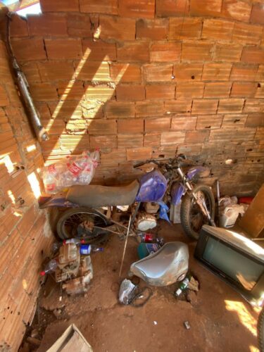 PCGO prende homem em flagrante por desmanche de motos adulteradas em Piracanjuba