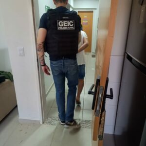 PCGO prende homem por furto de joais avaliadas em aproximadamente R$ 10 mil reais