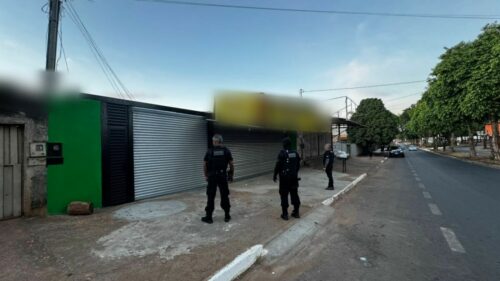 PCGO prende investigados por golpe com placas solares