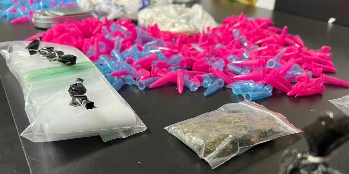 Polícia Civil interdita boate usada para o tráfico de drogas e exploração sexual em Luziânia; pessoas da mesma família foram presas